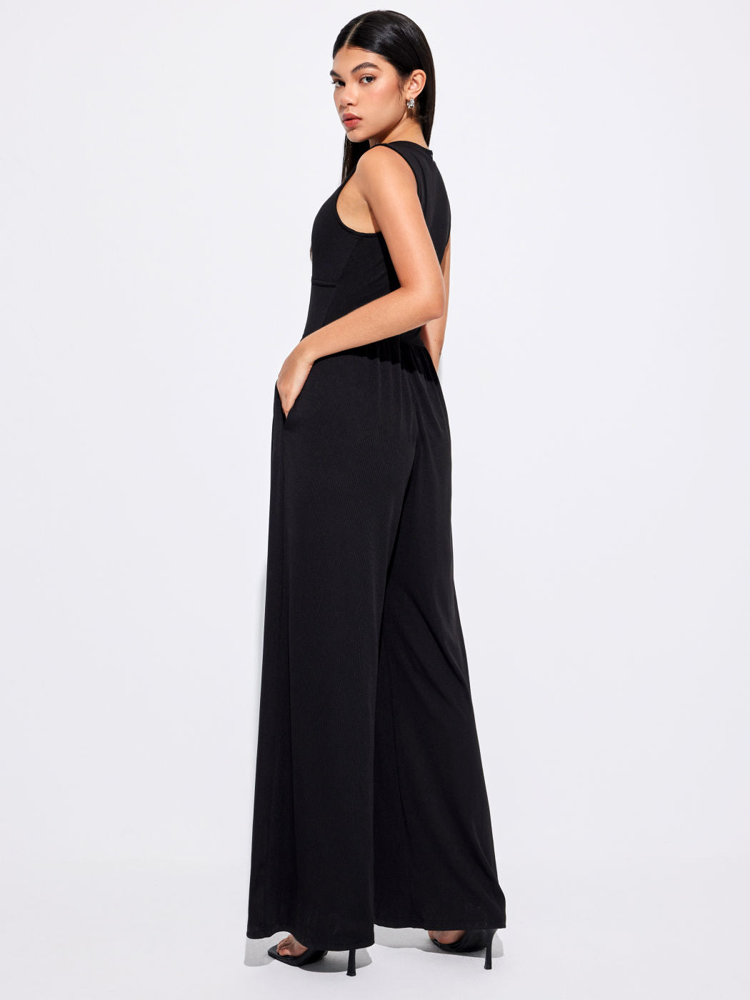 ELEGANT WIDE LEG JUMPSUIT