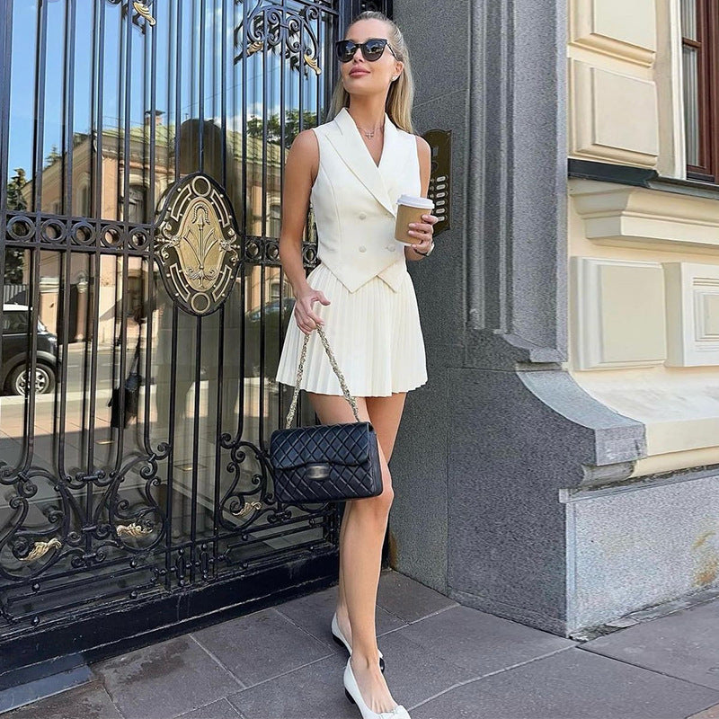 Chic Sleeveless Polo & Pleated Skirt Set - KNOWRIC