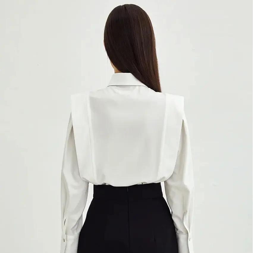 Effortless Sophistication: The Niche Commuter Shirt KNOWRIC