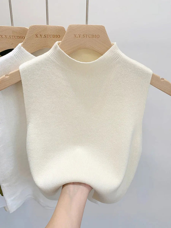Slim-Fit Ribbed Knit Shrug KNOWRIC