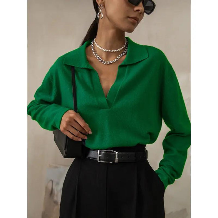Vintage Vibe, Modern Comfort: The Elegant Retro Shirt KNOWRIC