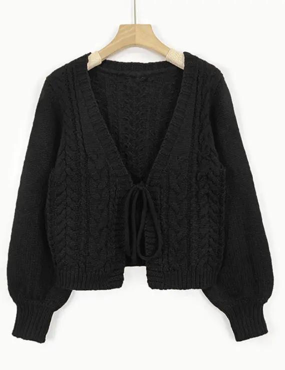 The Jacquard V- Neck Top KNOWRIC