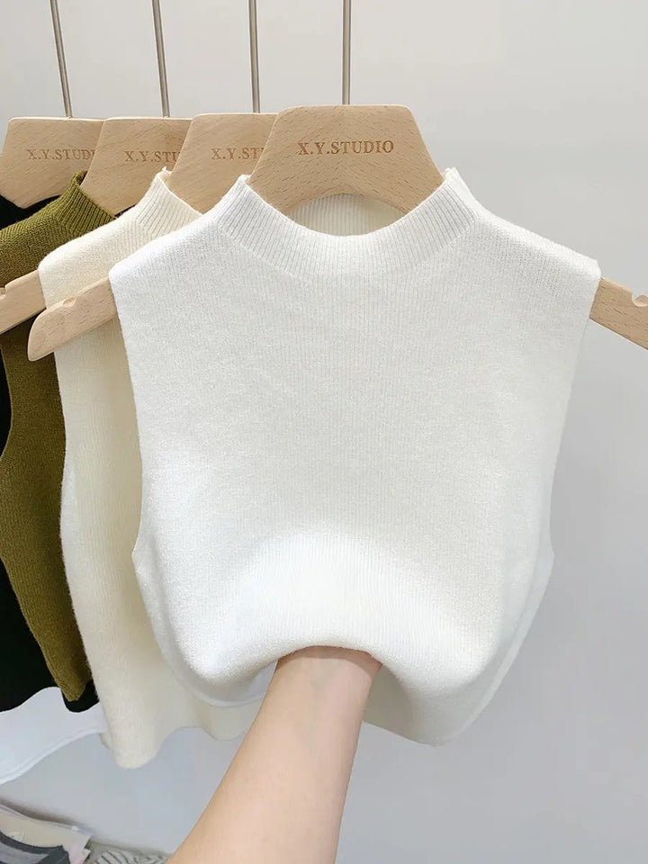 Slim-Fit Ribbed Knit Shrug KNOWRIC
