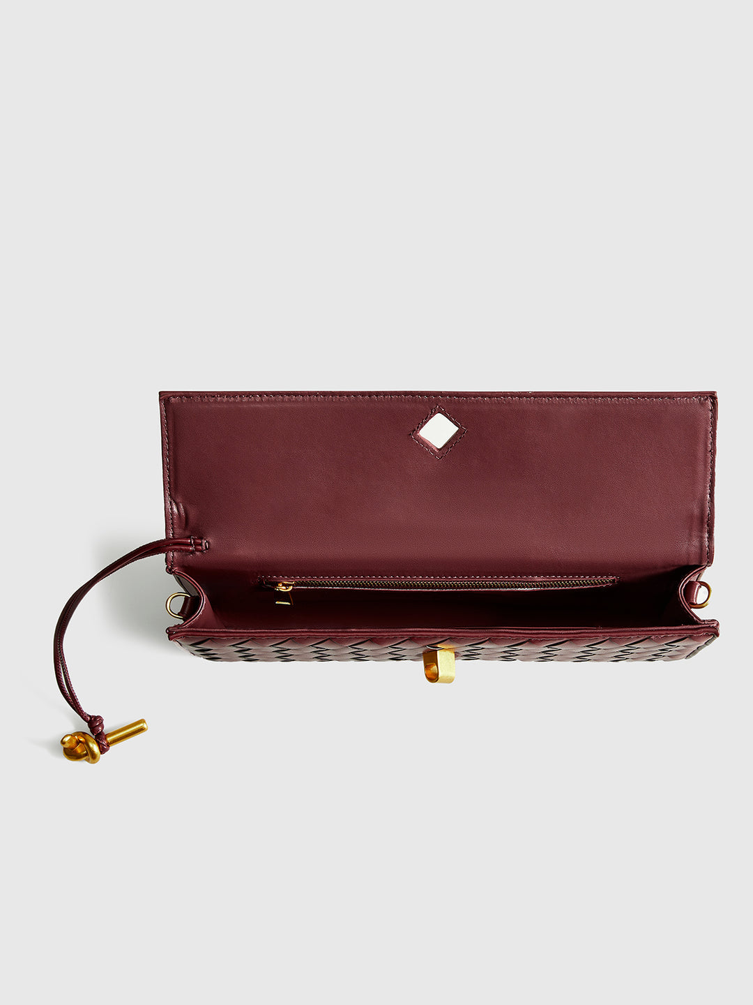 Woven Flap Clutch - KNOWRIC