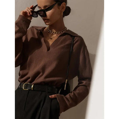 Vintage Vibe, Modern Comfort: The Elegant Retro Shirt KNOWRIC