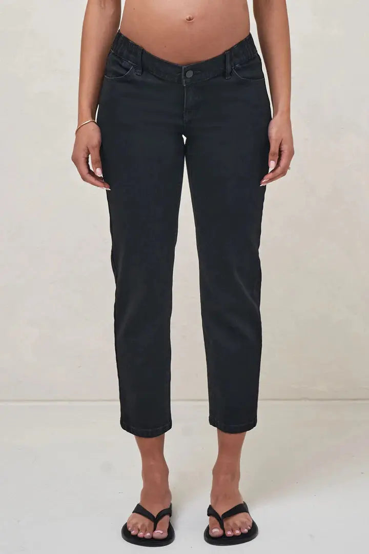 Washed Black Jeans – Effortless Modern Streetwear KNOWRIC